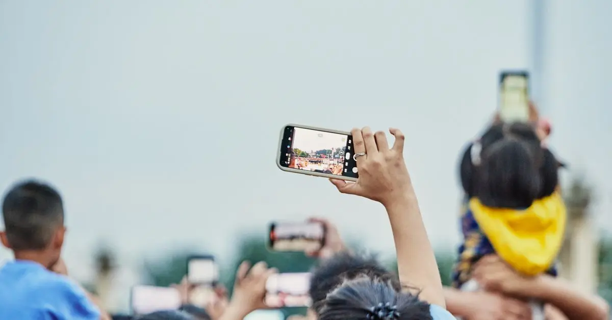 The Latest Trends in Smartphone Technology You Should Know