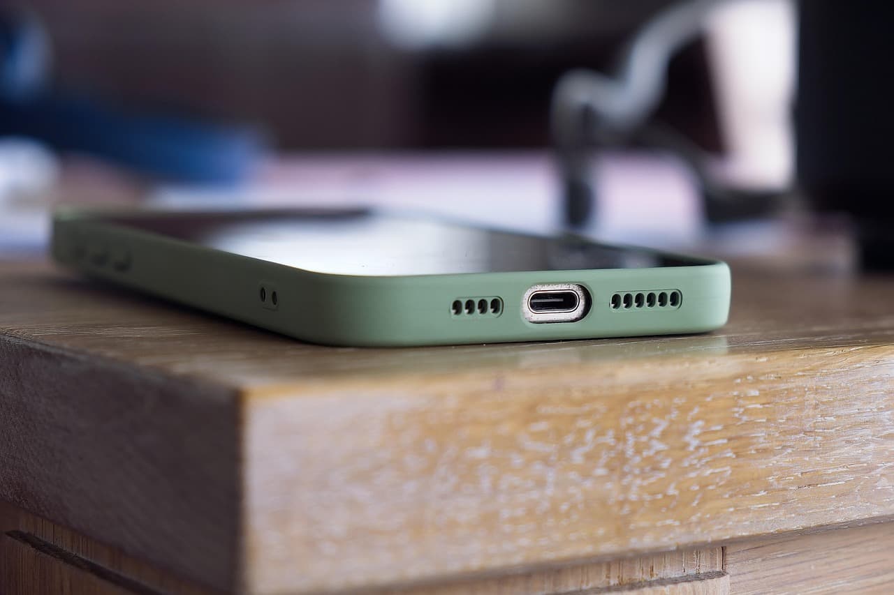 Must-Have Smartphone Features for Every User